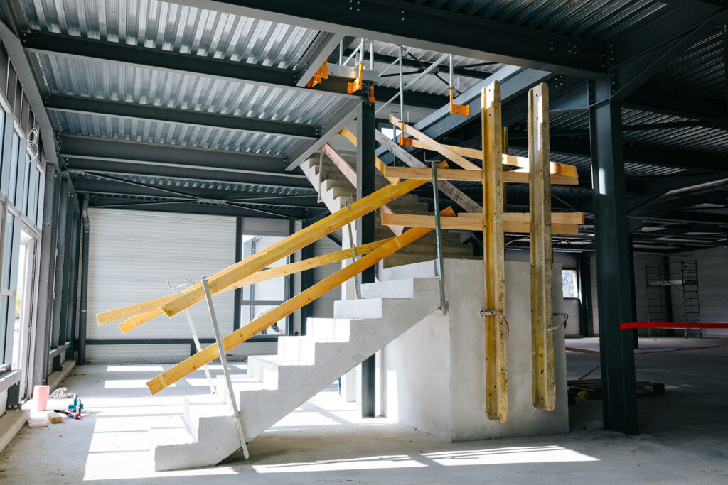 Travaux de maçonnerie avec escaliers en béton par TROMBERT & CIE en Haute-Savoie